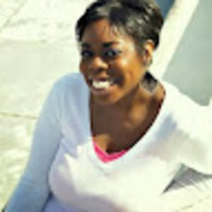 Meet your Posher, Dionne